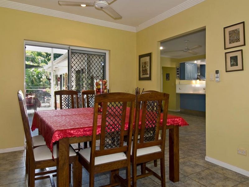 8 Ellwood Close, Kewarra Beach QLD 4879