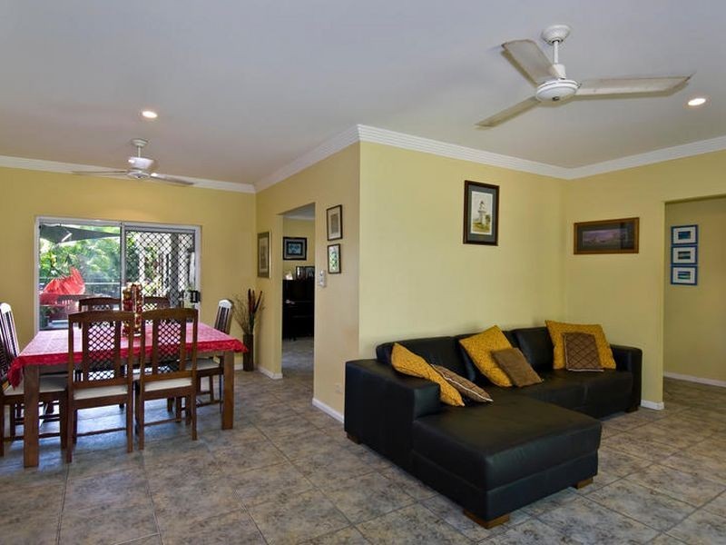 8 Ellwood Close, Kewarra Beach QLD 4879