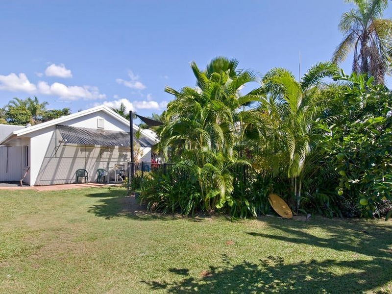 8 Ellwood Close, Kewarra Beach QLD 4879