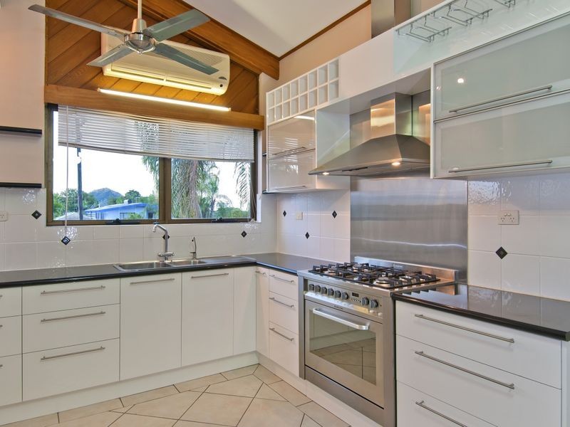 1 Bena Street, Smithfield QLD 4878