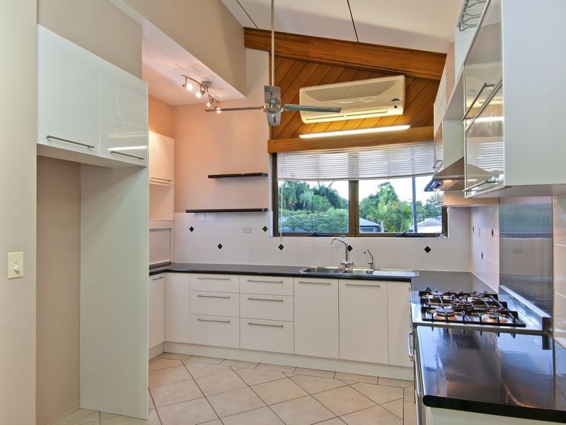 1 Bena Street, Smithfield QLD 4878