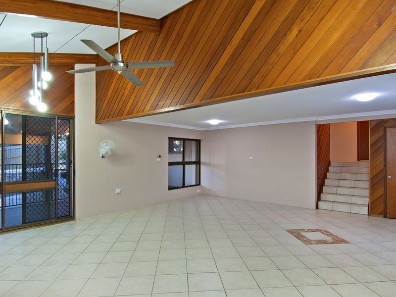 1 Bena Street, Smithfield QLD 4878