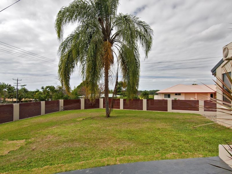 1 Bena Street, Smithfield QLD 4878