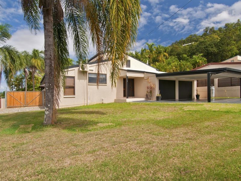1 Bena Street, Smithfield QLD 4878
