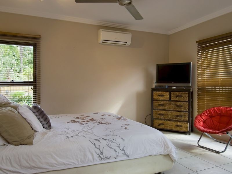 1 Bena Street, Smithfield QLD 4878