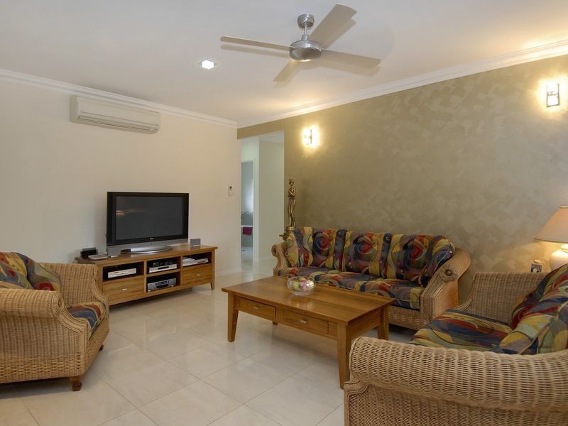 96 McFarlane Drive, Kanimbla QLD 4870