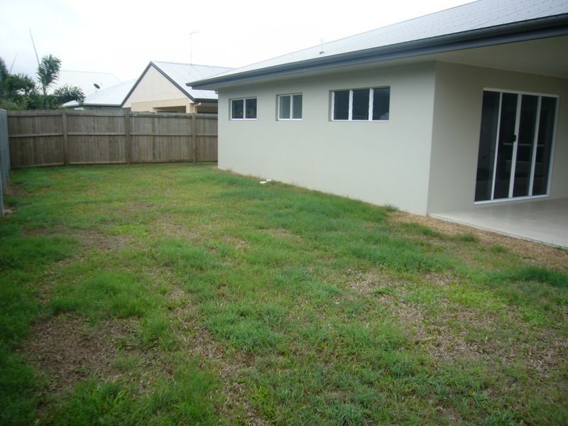 9 Hetherton Street, Smithfield QLD 4878