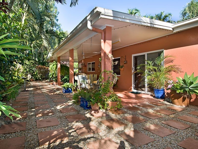 4 Toolong Close, Smithfield QLD 4878