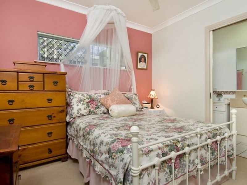 4 Toolong Close, Smithfield QLD 4878