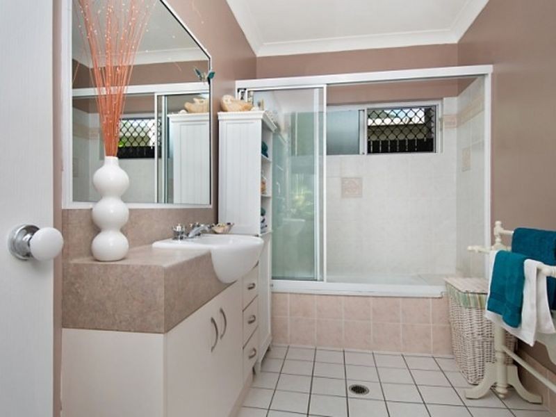 4 Toolong Close, Smithfield QLD 4878