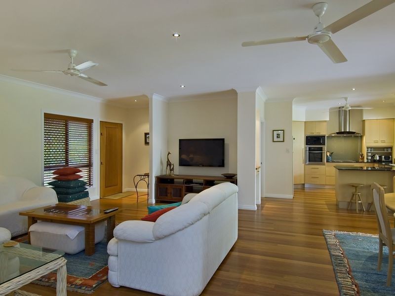 7 Albion Street, Yorkeys Knob QLD 4878