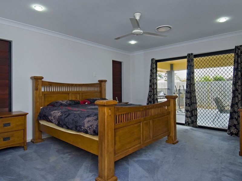 Palm Cove QLD 4879