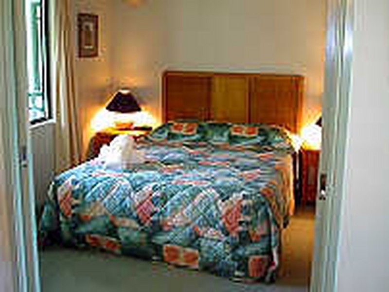 Half Moon Bay/ Resort Holiday Apartments, Yorkeys Knob QLD 4878