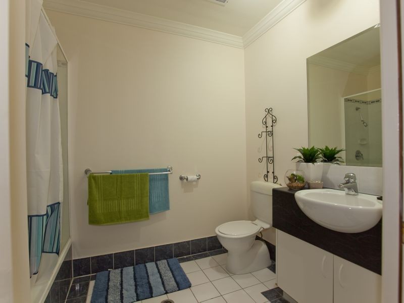 2/548 Varley Street, Yorkeys Knob QLD 4878