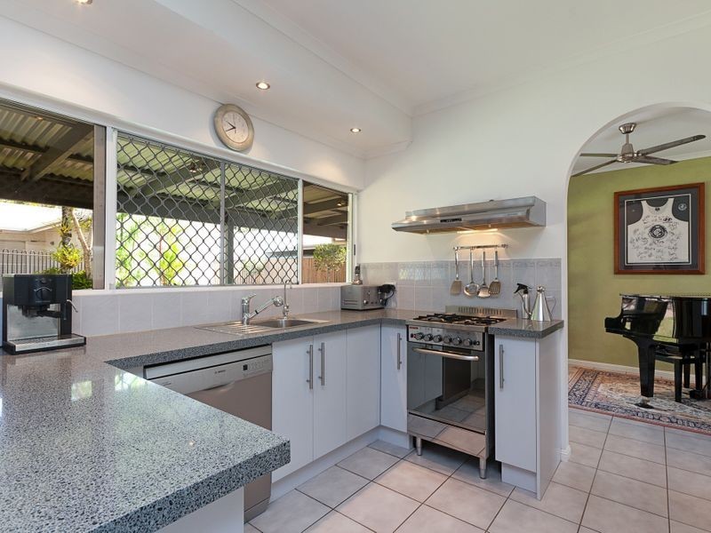 18 Bondi Crescent, Kewarra Beach QLD 4879