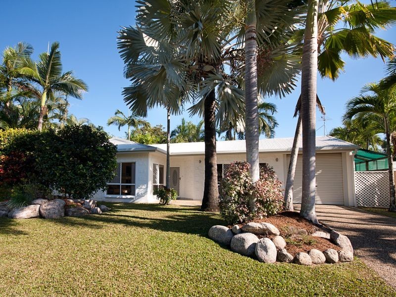 18 Bondi Crescent, Kewarra Beach QLD 4879