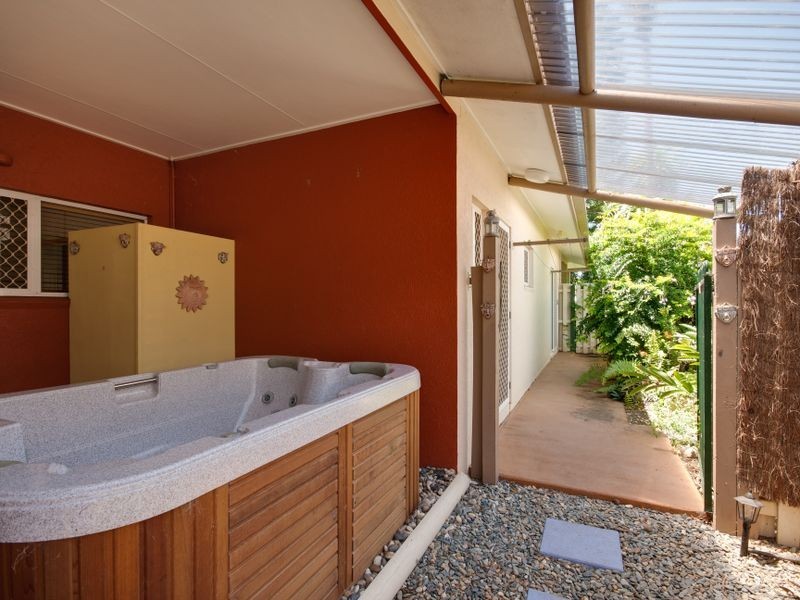 11 Collett Close, Kewarra Beach QLD 4879