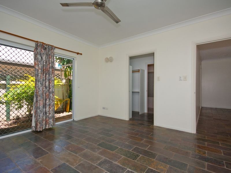 11 Collett Close, Kewarra Beach QLD 4879