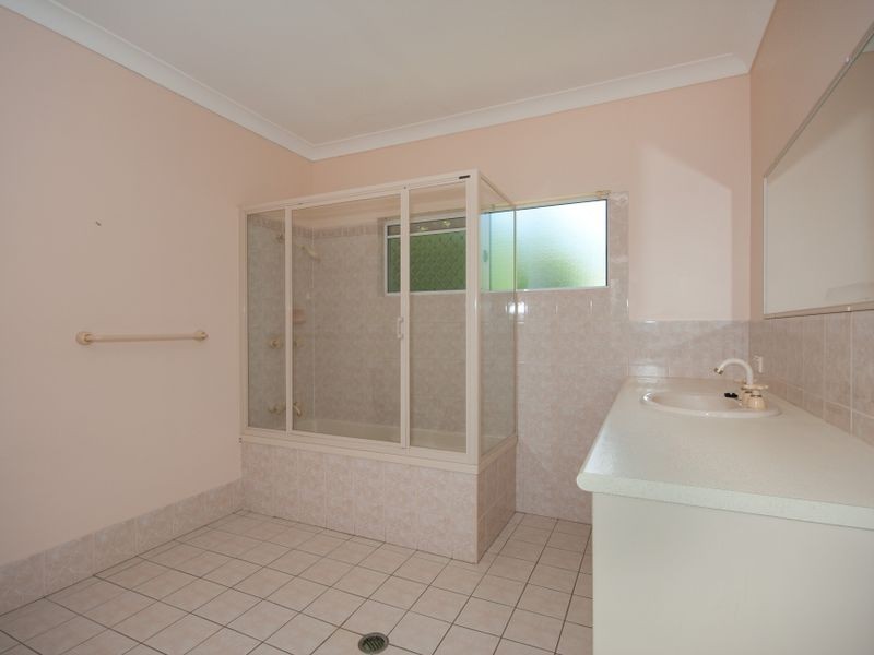 11 Collett Close, Kewarra Beach QLD 4879