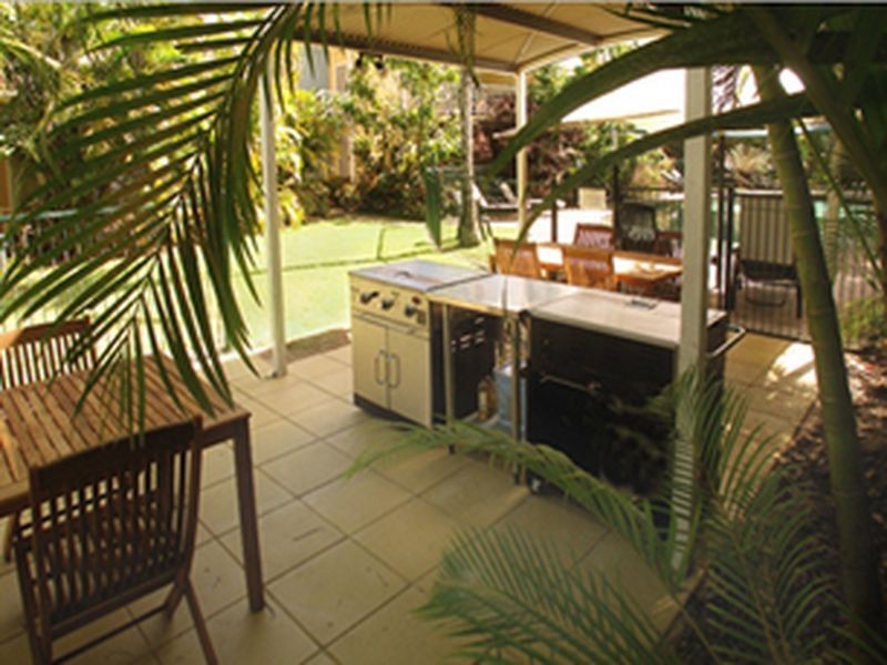 27/1-19 Poinciana Street, Holloways Beach QLD 4878