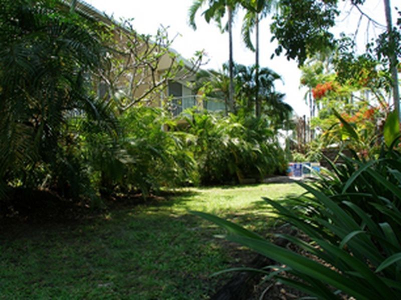 27/1-19 Poinciana Street, Holloways Beach QLD 4878