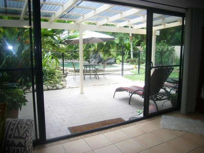 2/16 Roslyn Close, Yorkeys Knob QLD 4878