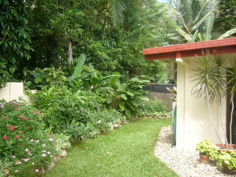2/16 Roslyn Close, Yorkeys Knob QLD 4878