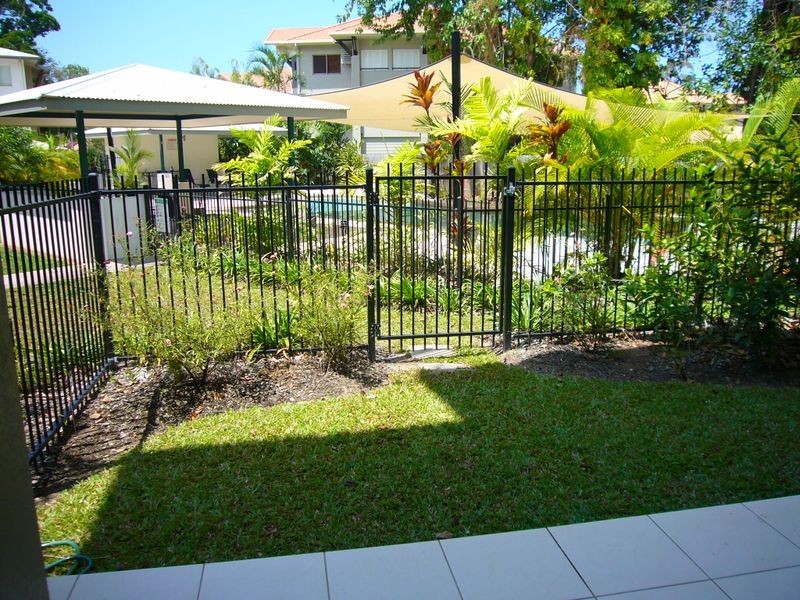 10/1804 Captain Cook Highway, Clifton Beach QLD 4879