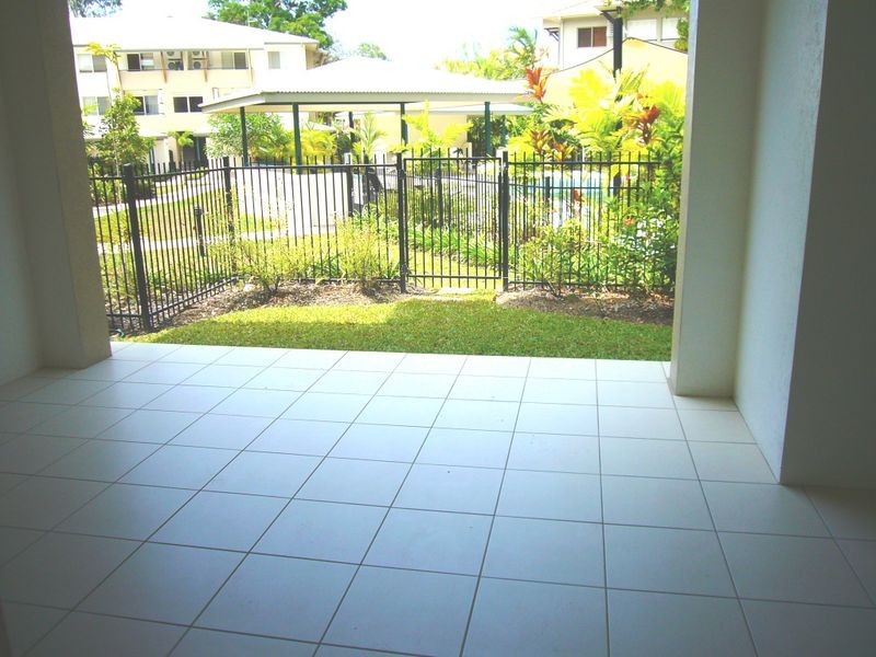 10/1804 Captain Cook Highway, Clifton Beach QLD 4879