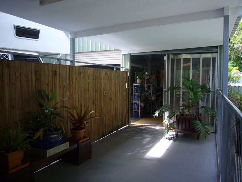 32 Anderson Street, Trinity Beach QLD 4879