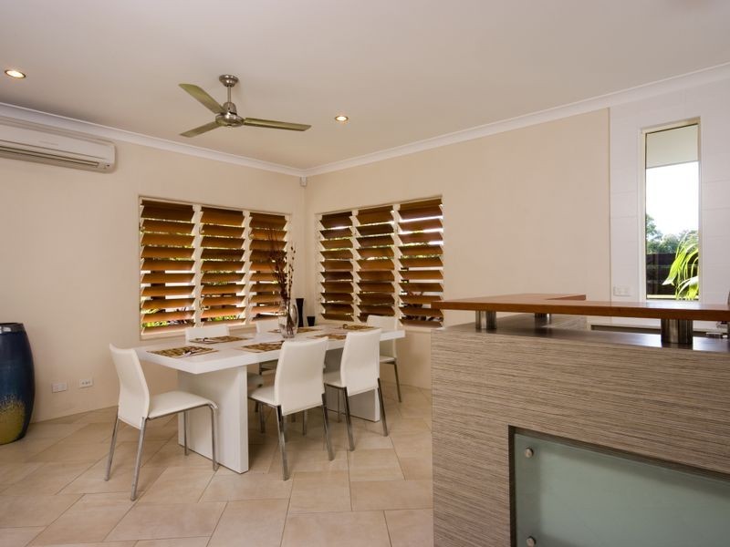 1 Muller Street, Palm Cove QLD 4879
