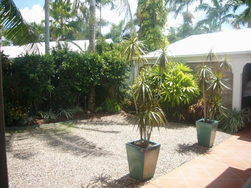 4 Garnet Street, Smithfield QLD 4878