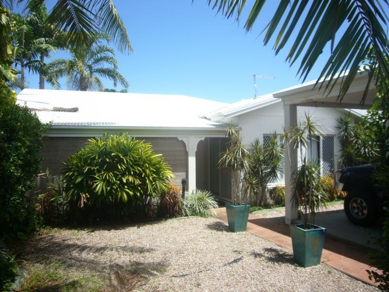 4 Garnet Street, Smithfield QLD 4878