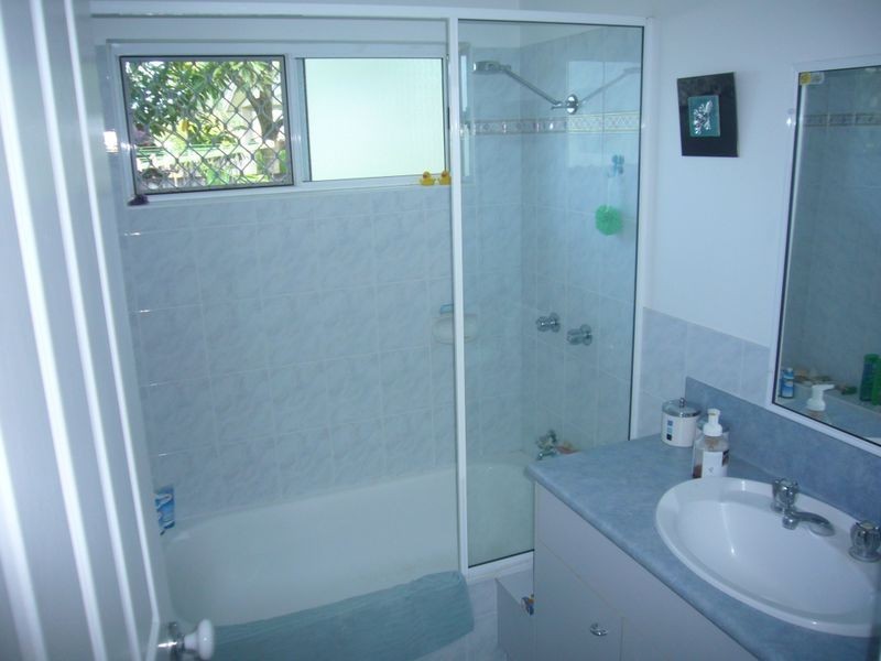 4 Garnet Street, Smithfield QLD 4878