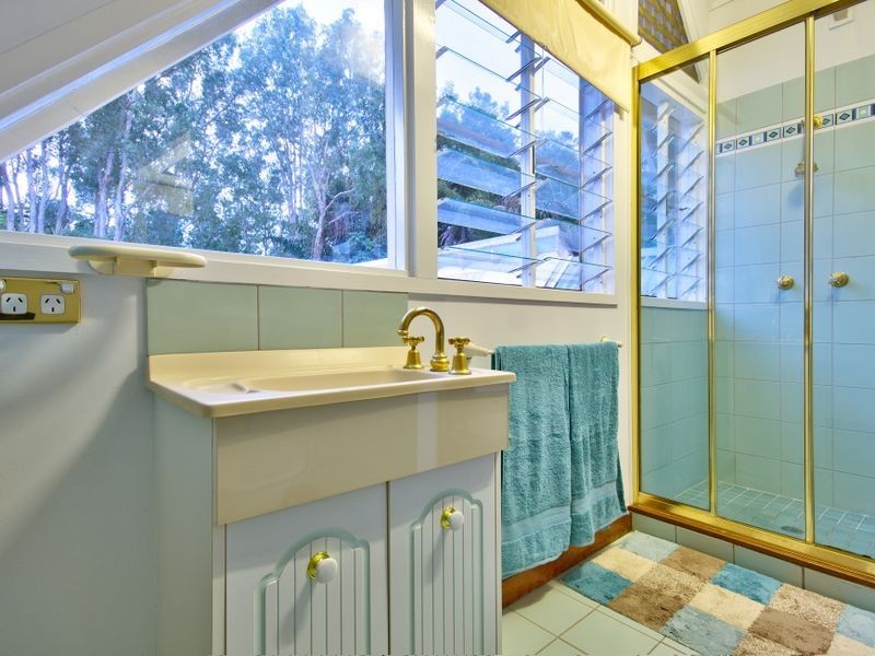 11 Albion Street, Yorkeys Knob QLD 4878