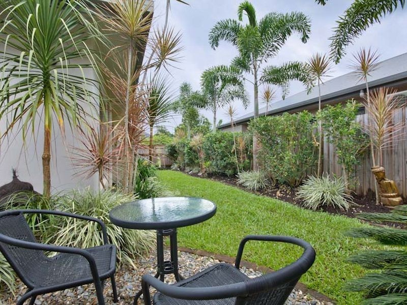 11 Lum Jim Street, Redlynch QLD 4870
