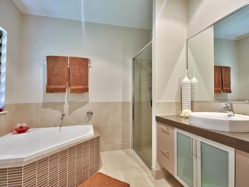 11 Lum Jim Street, Redlynch QLD 4870