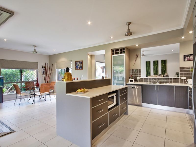 11 Lum Jim Street, Redlynch QLD 4870