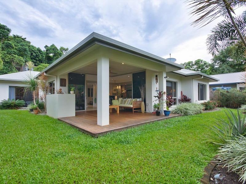 11 Lum Jim Street, Redlynch QLD 4870