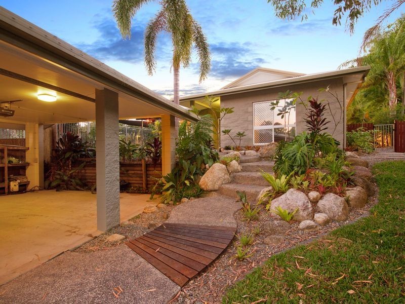 4 Chelsea Close, Kewarra Beach QLD 4879