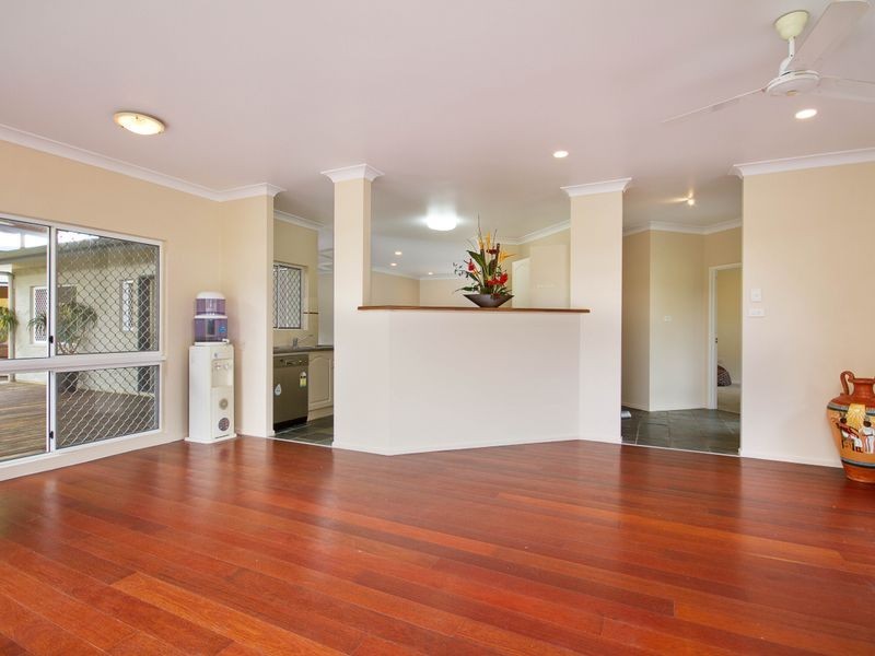 4 Chelsea Close, Kewarra Beach QLD 4879