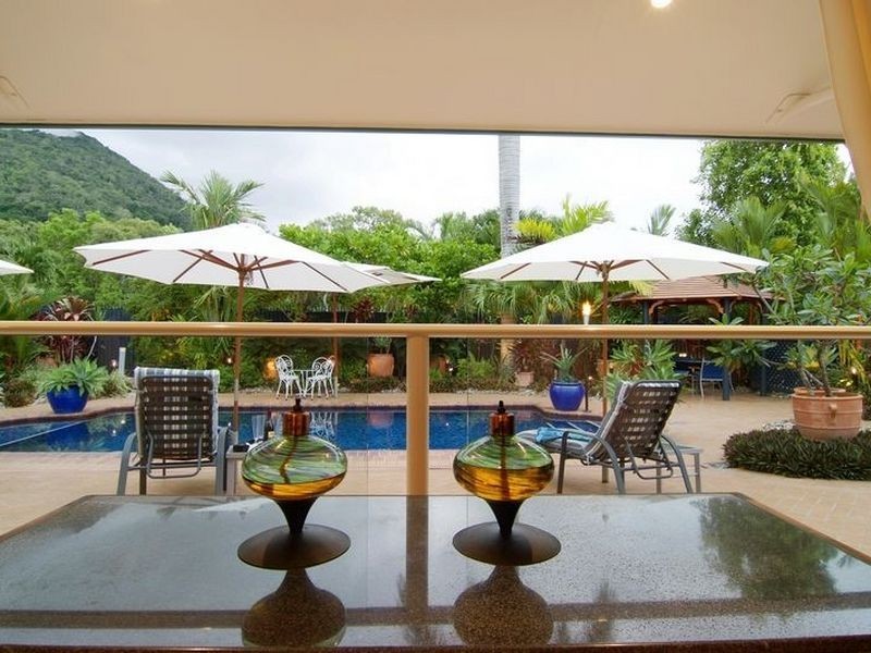 74 Cedar Road, Palm Cove QLD 4879