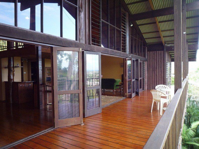 14 Jarda Street, Smithfield QLD 4878