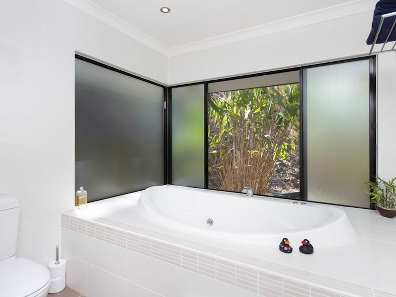 12 Celebration Close, Clifton Beach QLD 4879