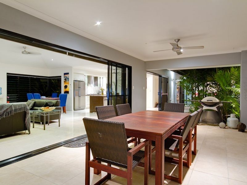 12 Celebration Close, Clifton Beach QLD 4879