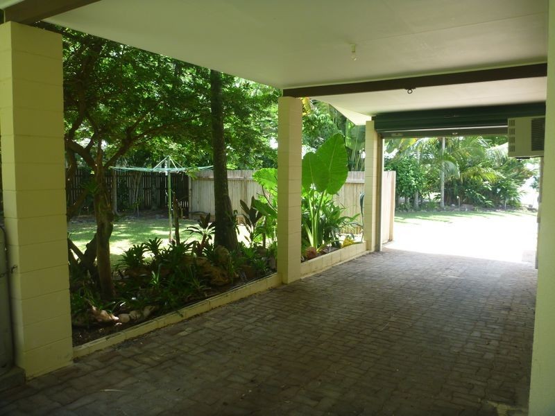 3 Thetford Close, Clifton Beach QLD 4879