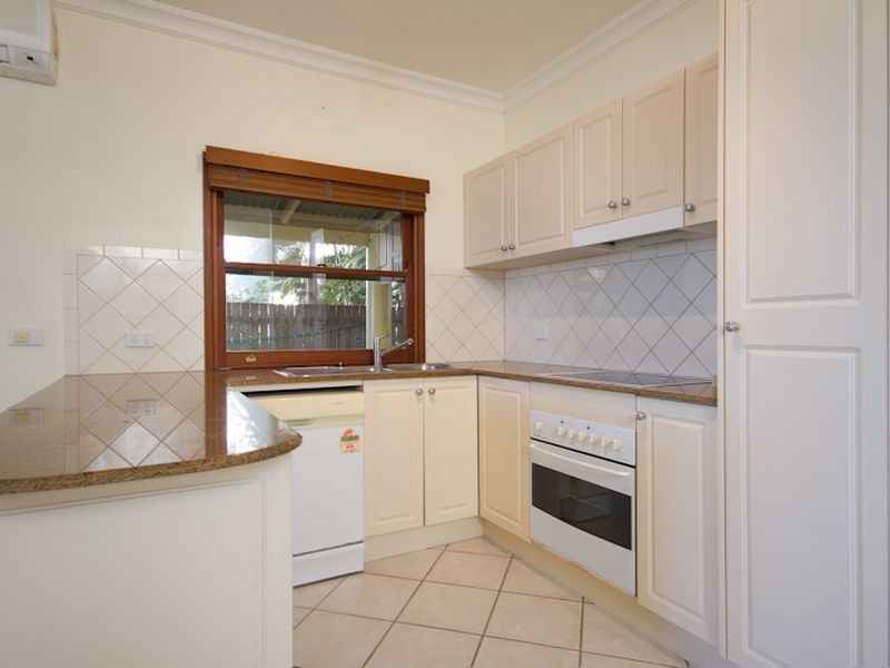 1/39 Sims Esplanade, Yorkeys Knob QLD 4878