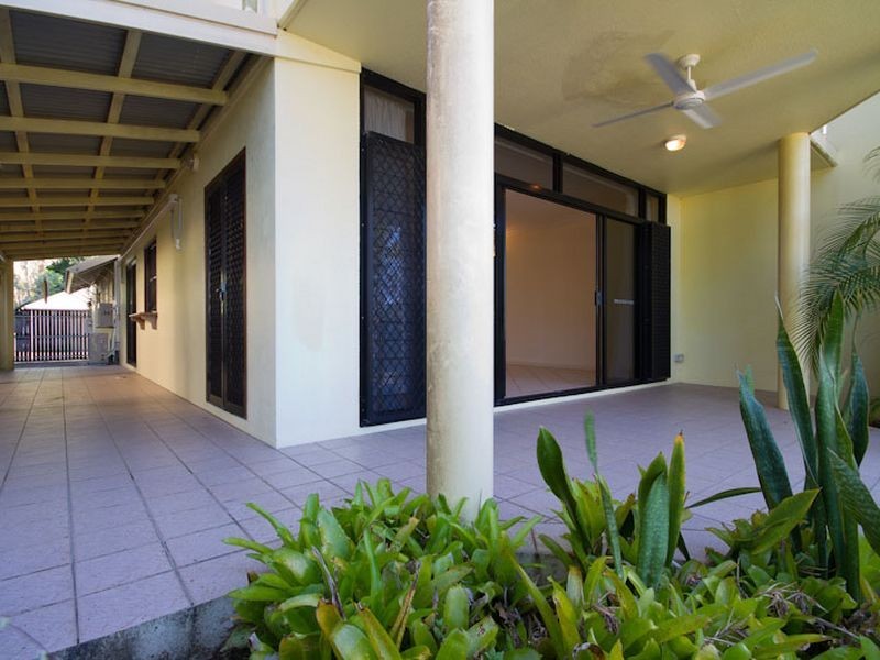 1/39 Sims Esplanade, Yorkeys Knob QLD 4878