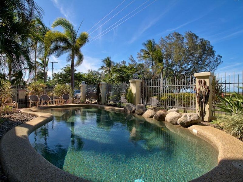 1/39 Sims Esplanade, Yorkeys Knob QLD 4878