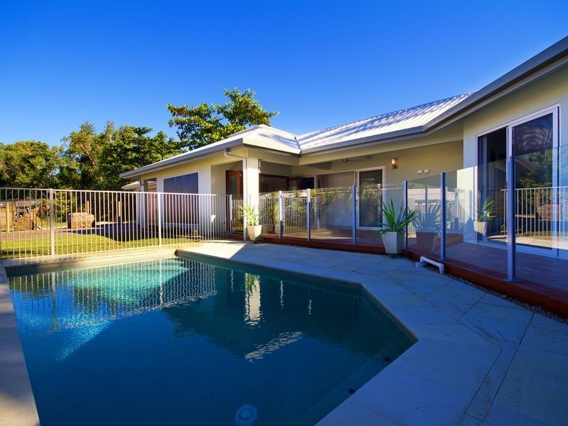 39 Muller Street, Palm Cove QLD 4879